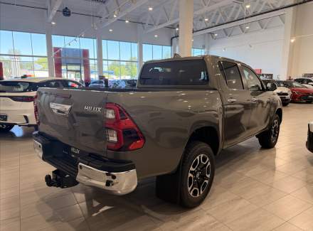 Toyota - Hilux