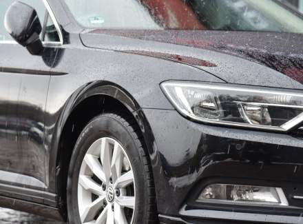 Volkswagen - Passat