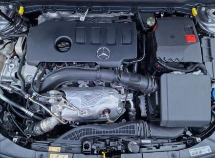 Mercedes-Benz - CLA