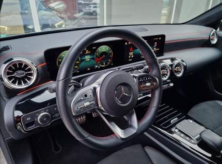 Mercedes-Benz - CLA