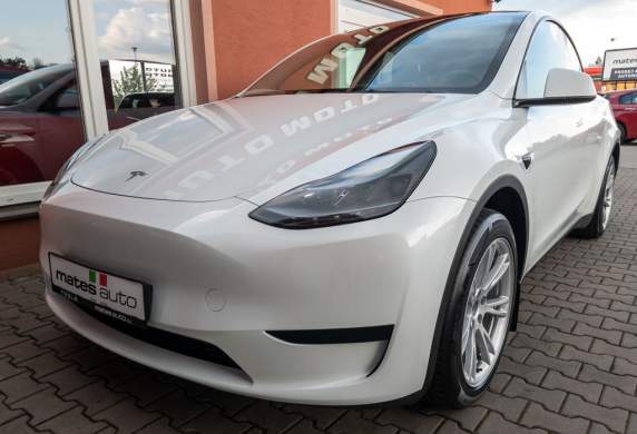 Tesla - Model Y