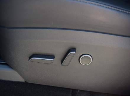 Tesla - Model Y