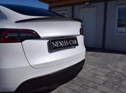 Tesla - Model Y