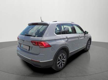 Volkswagen - Tiguan