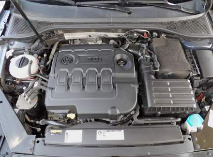 Volkswagen - Passat