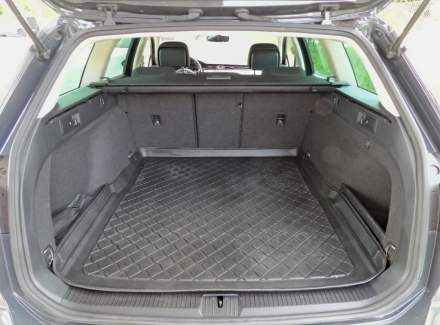 Volkswagen - Passat