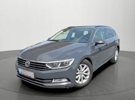 Volkswagen - Passat