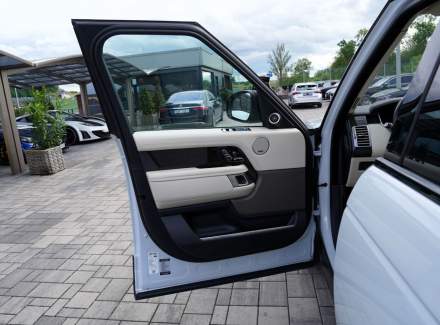 Land Rover - Range Rover