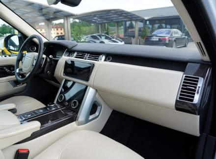 Land Rover - Range Rover