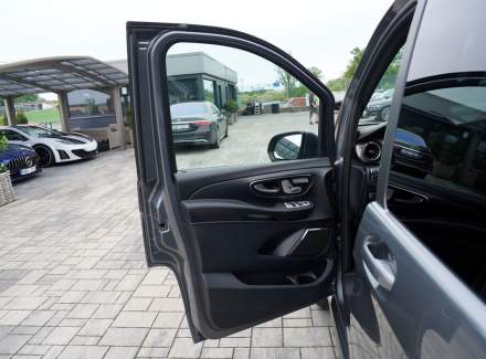 Mercedes-Benz - V-class