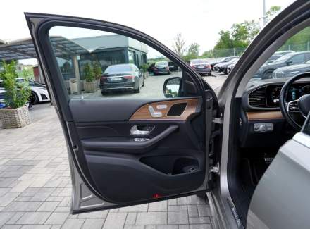 Mercedes-Benz - GLE