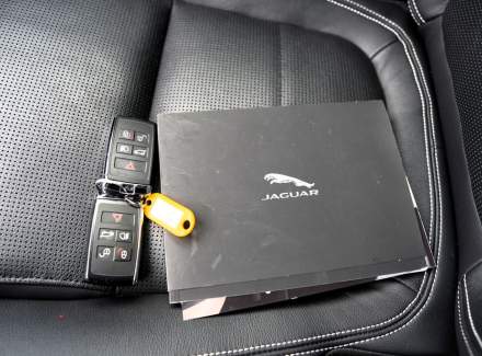 Jaguar - F-Pace