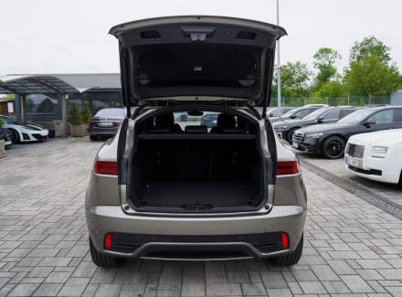 Jaguar - F-Pace
