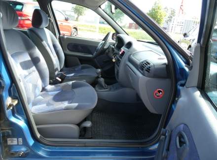 Renault - Clio