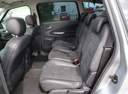 Ford - S-MAX
