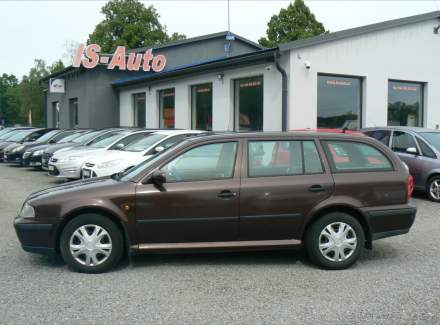 Škoda - Octavia