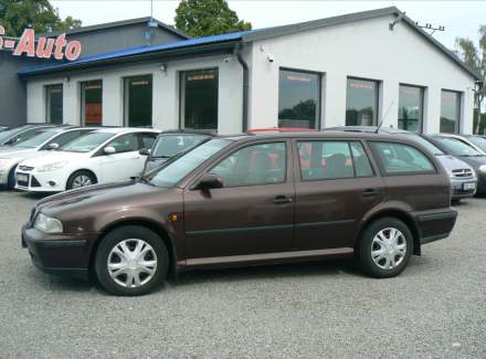 Škoda - Octavia