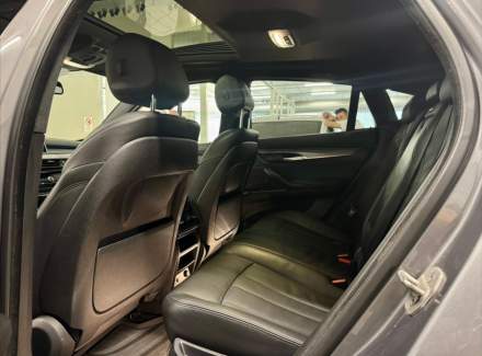 BMW - X6