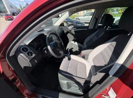Volkswagen - Tiguan