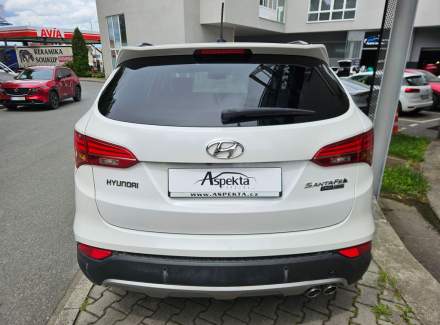Hyundai - Santa FE