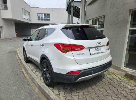 Hyundai - Santa FE