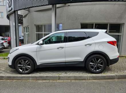 Hyundai - Santa FE