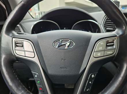 Hyundai - Santa FE