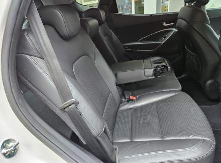 Hyundai - Santa FE
