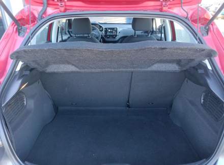 Peugeot - 208
