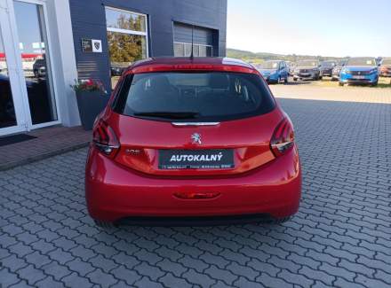 Peugeot - 208