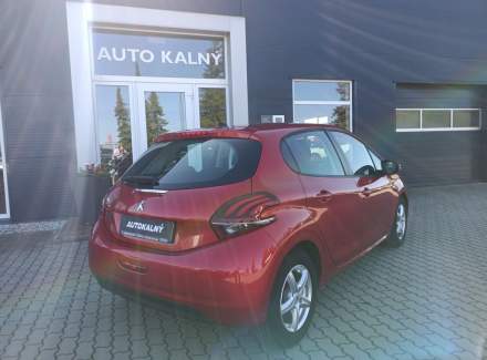 Peugeot - 208