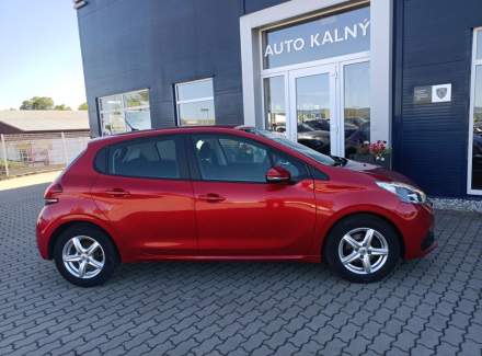 Peugeot - 208