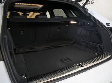 Audi - E-tron