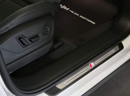 Audi - E-tron