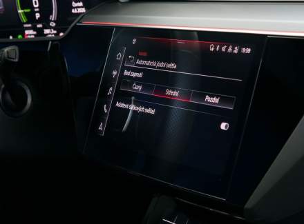 Audi - E-tron