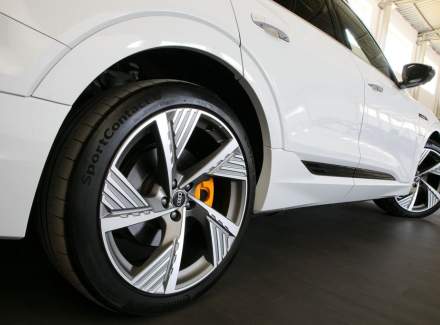 Audi - E-tron