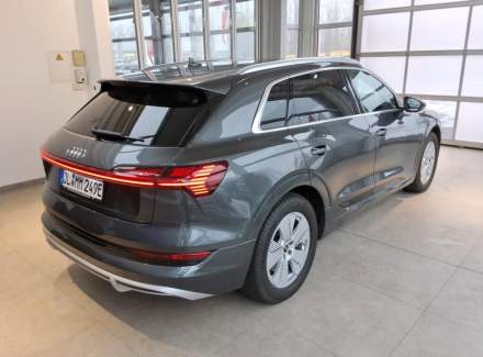 Audi - E-tron