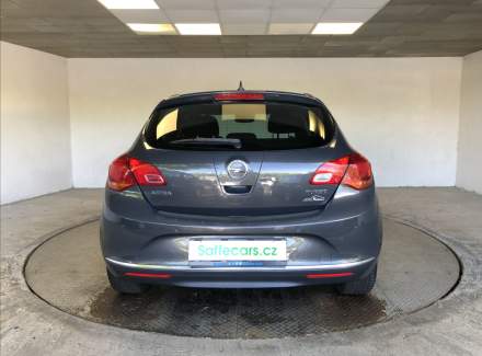 Opel - Astra