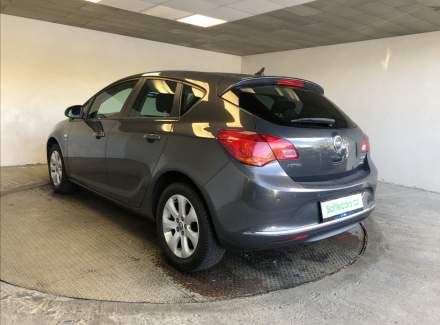 Opel - Astra