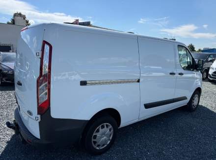Ford - Transit Custom 2.2 TDCi 92kW L2H1 TOP VÝBAVA