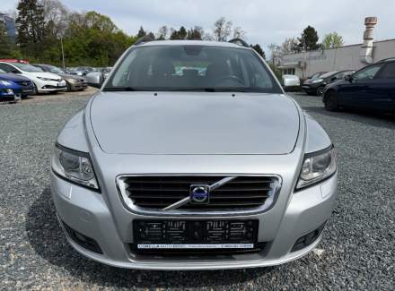 Volvo - V50 2.4 D5 (180 Hp)