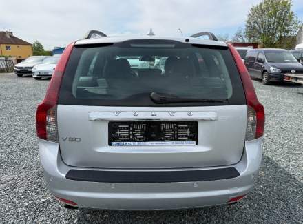 Volvo - V50 2.4 D5 (180 Hp)