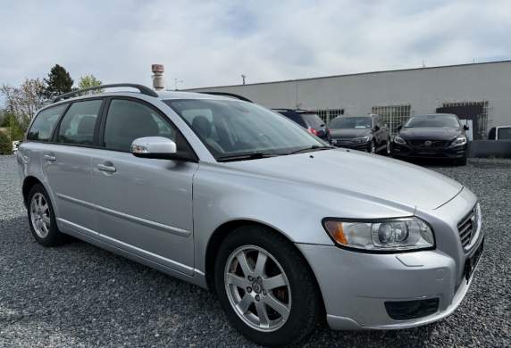 Volvo - V50 2.4 D5 (180 Hp)