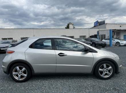 Honda - Civic 1.8 i-VTEC 16V (140 Hp) Automatic