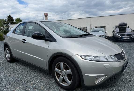 Honda - Civic 1.8 i-VTEC 16V (140 Hp) Automatic