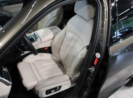 BMW - X6