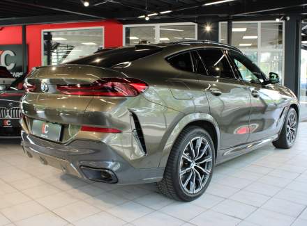BMW - X6