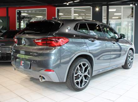 BMW - X2