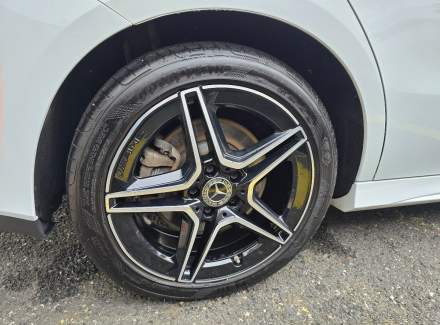 Mercedes-Benz - CLA
