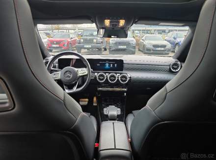 Mercedes-Benz - CLA